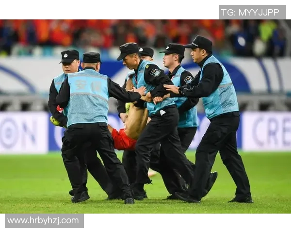 总决赛赛场小动作频频曝光引发热议 球迷和专家各执一词